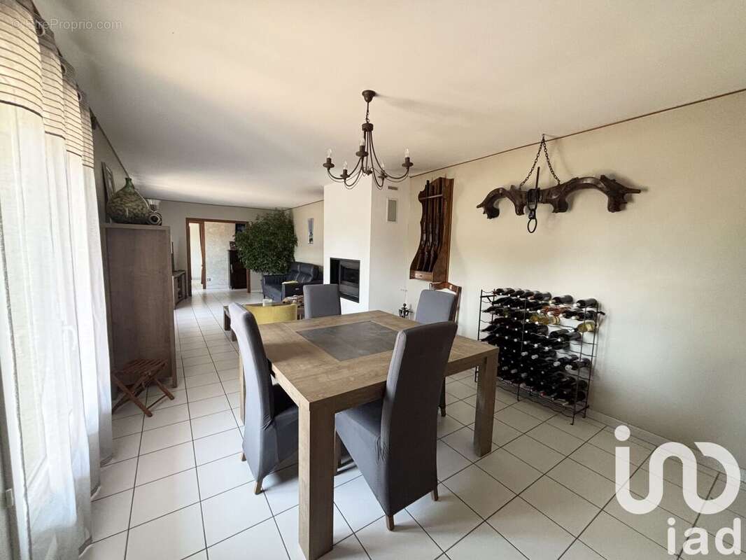 Photo 4 - Maison à ORNAISONS