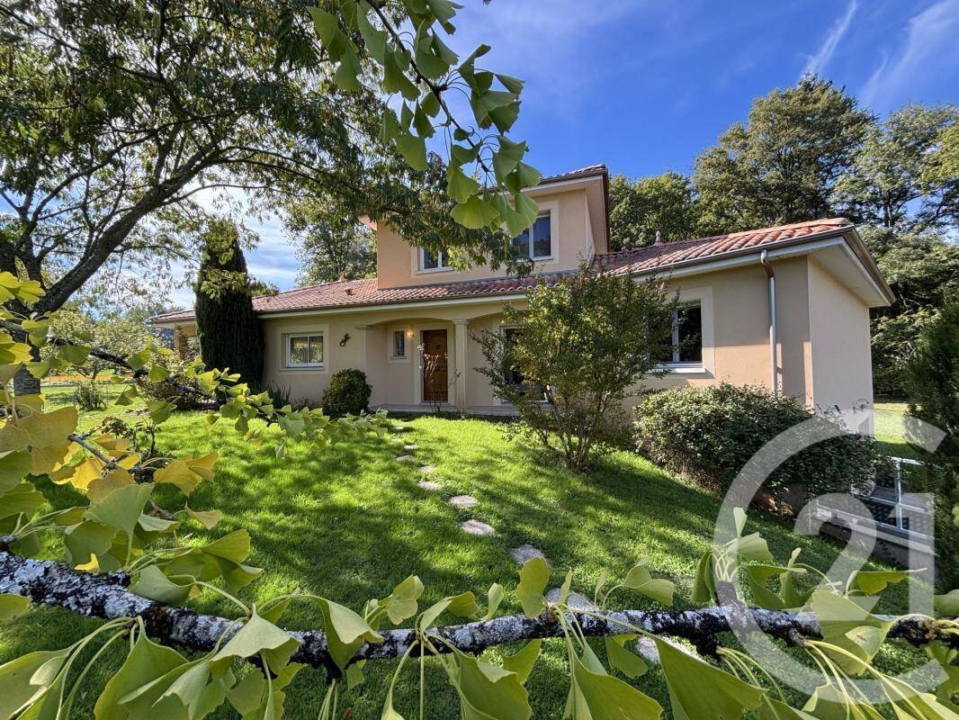 Maison à CHAILLAC-SUR-VIENNE