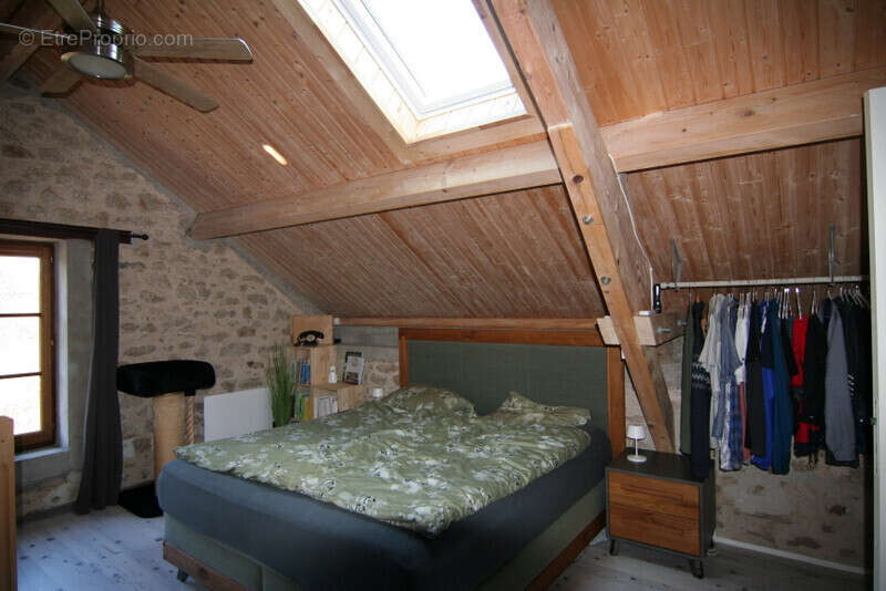 Maison à THIL-SUR-ARROUX