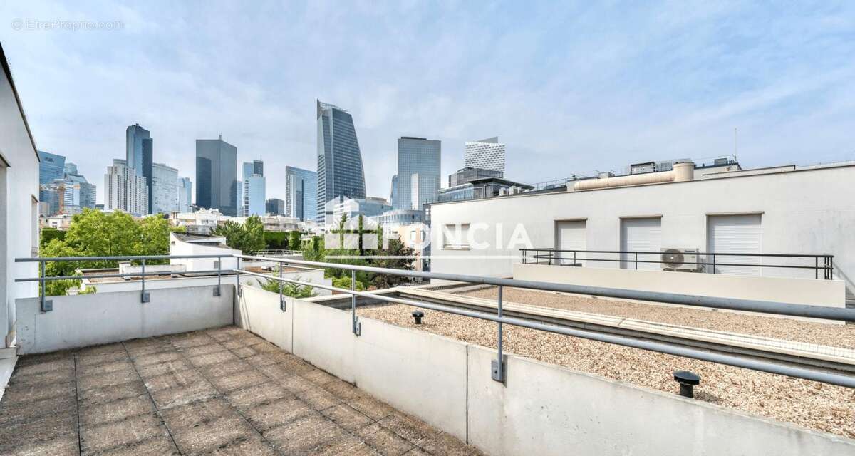 Courbevoie - bd mission marchand - 6 pièces  - balcons / terrasse - deux parkings - cave - photo 7