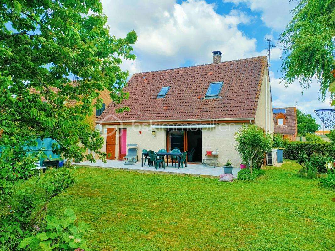 Maison à HOUPLIN-ANCOISNE