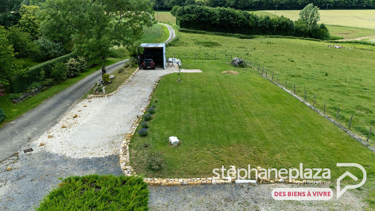 Maison Coligny 7 pièces 250 m² - jardin 4782 m² - photo 13