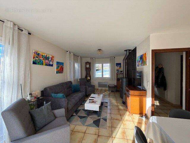 Maison à DIVONNE-LES-BAINS