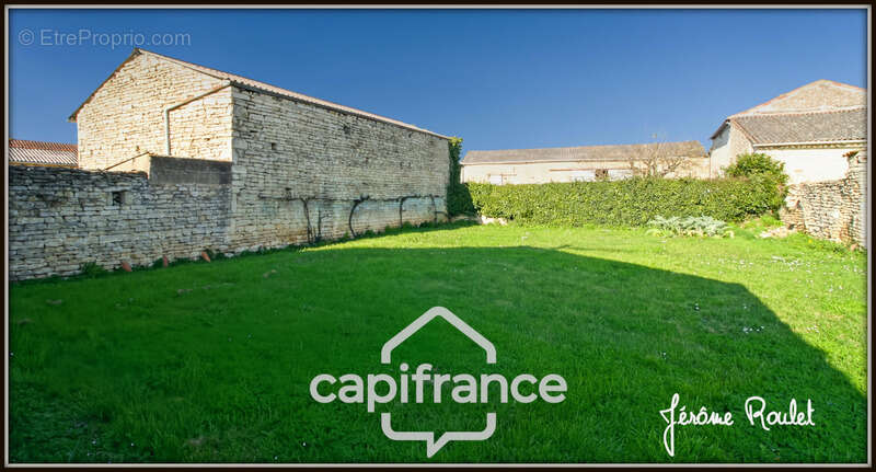 Terrain à CHAMPIGNY-LE-SEC