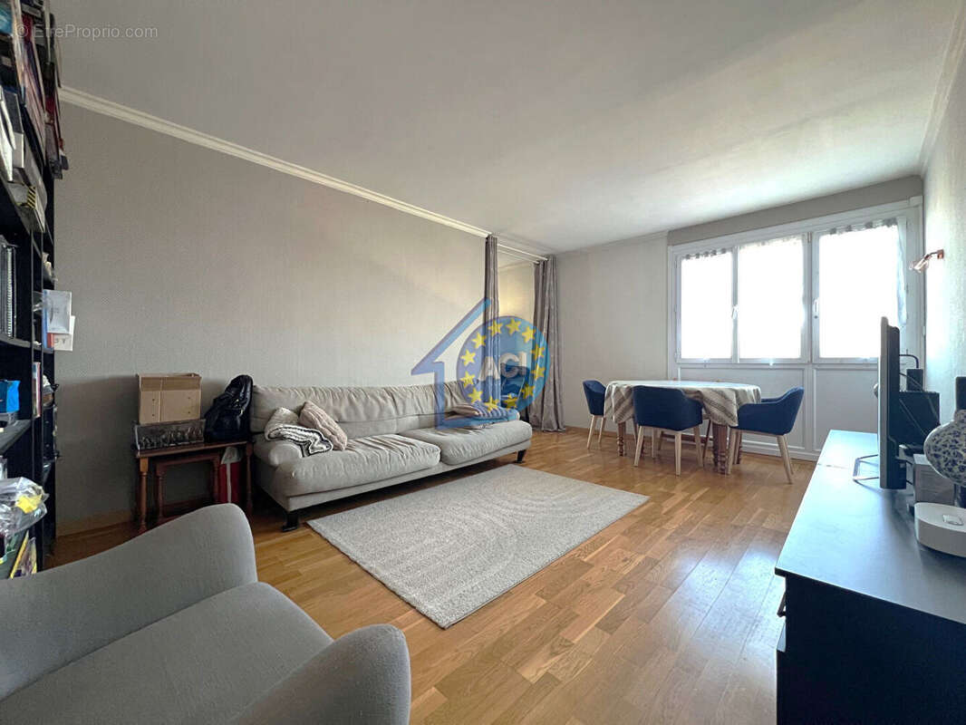 Appartement à MANTES-LA-VILLE