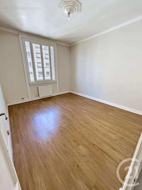 Appartement à LYON-8E