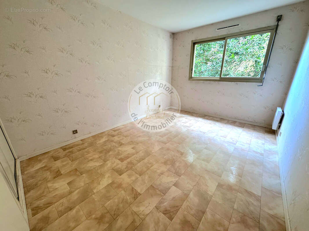 Appartement à MARSEILLE-9E