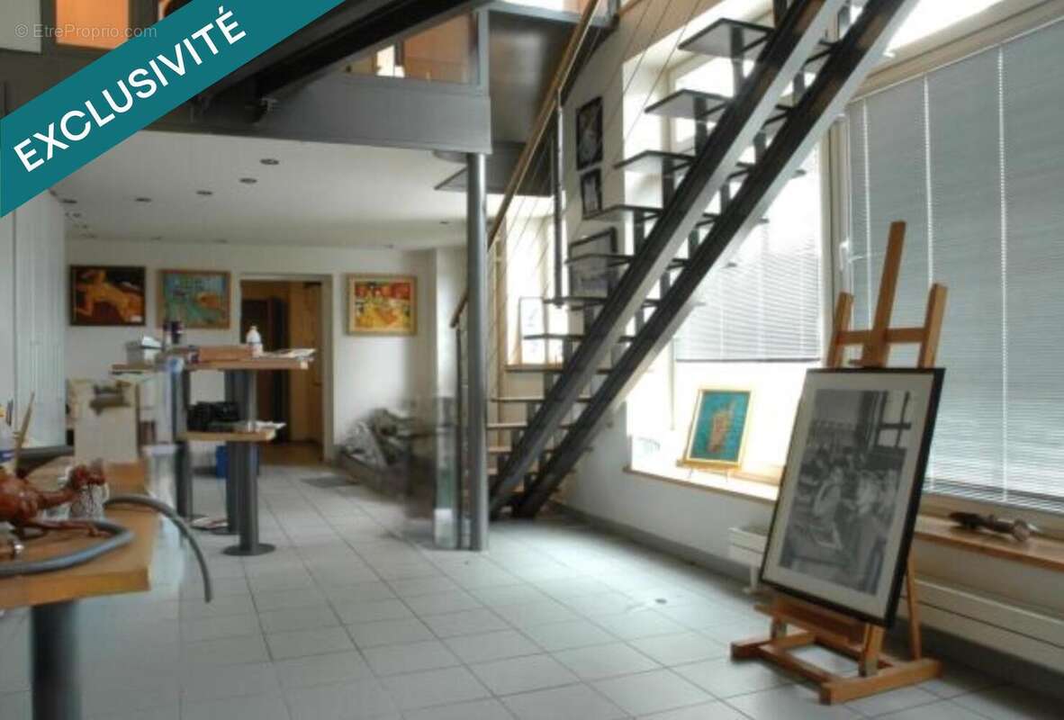 Photo 4 - Commerce à VAUREAL