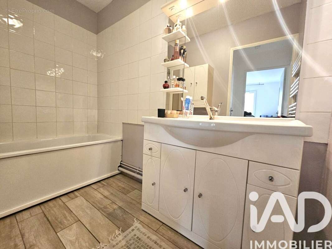 Photo 8 - Appartement à MARSEILLE-6E