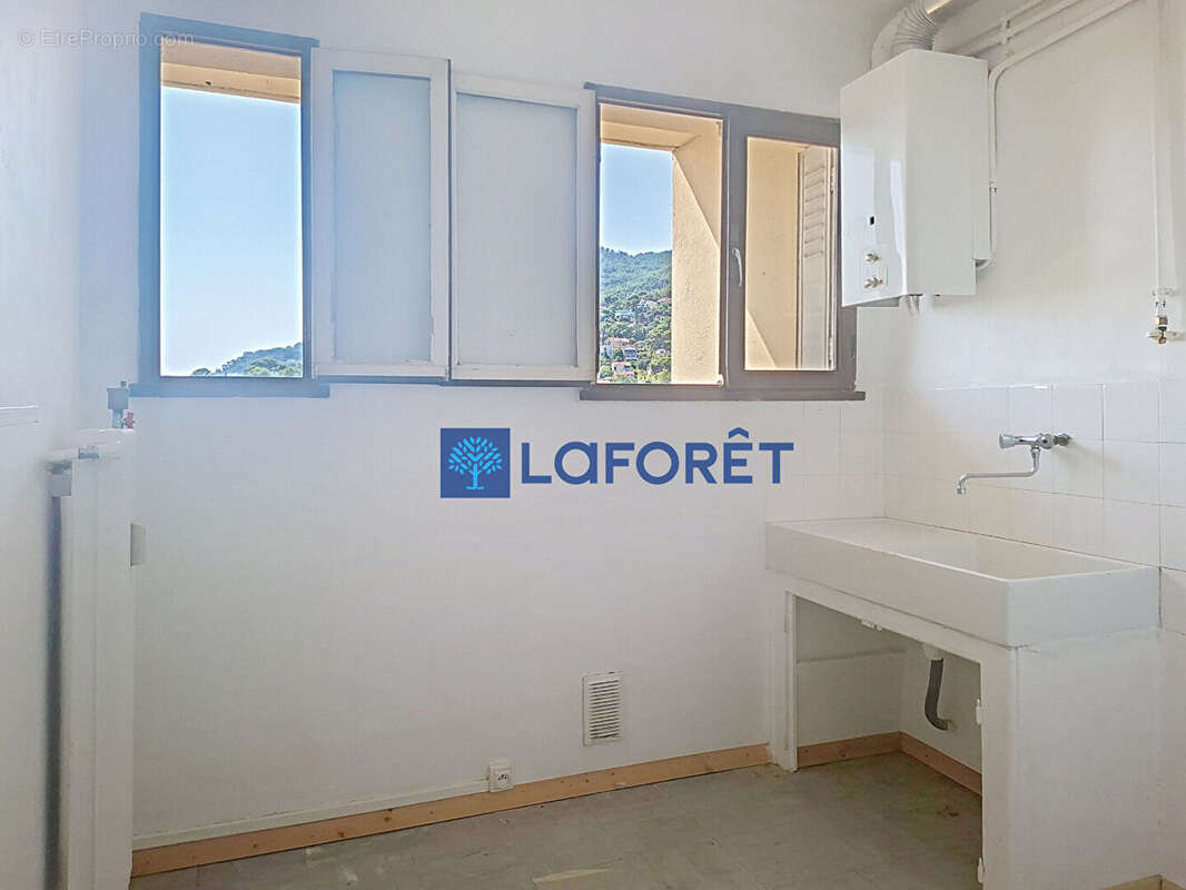 Appartement Toulon 3 pièce(s) 53.77m2 - photo 9