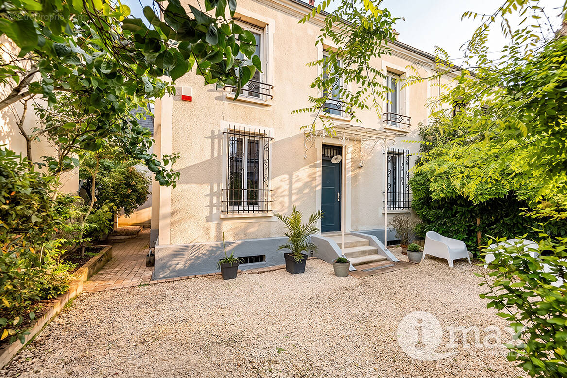 Maison à ASNIERES-SUR-SEINE