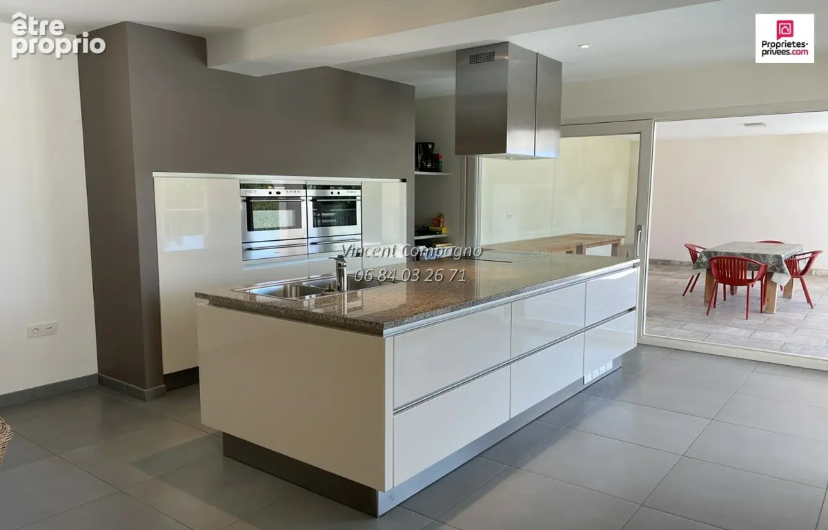 Villa 170 m², 8 pièces, 6 chambres, piscine, grand garage et terrain - photo 5