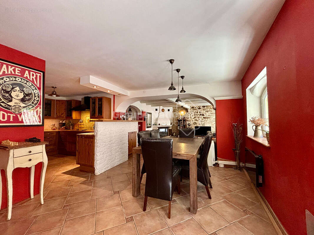 Maison Saint Nazaire de Pezan 6 pièce(s) 117 m2 avec terrasse et piscine - photo 2
