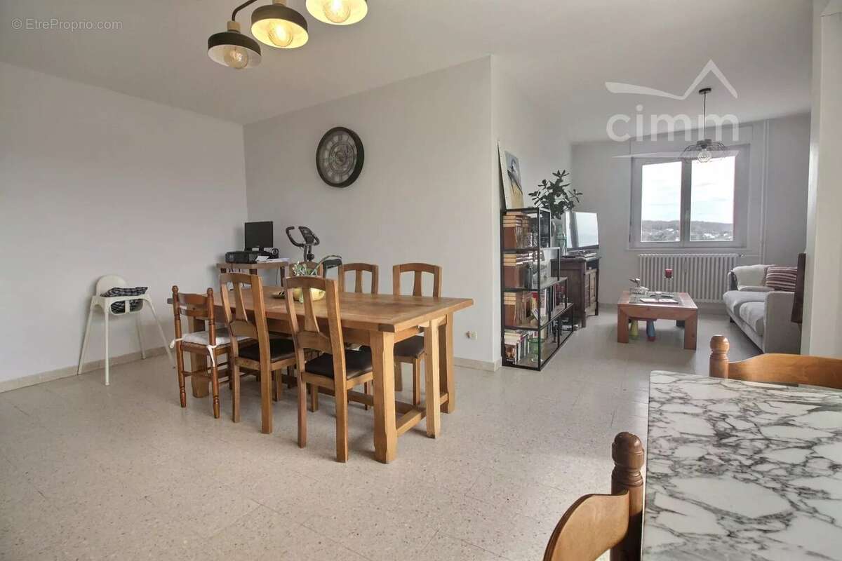 Appartement à ROUSSILLON