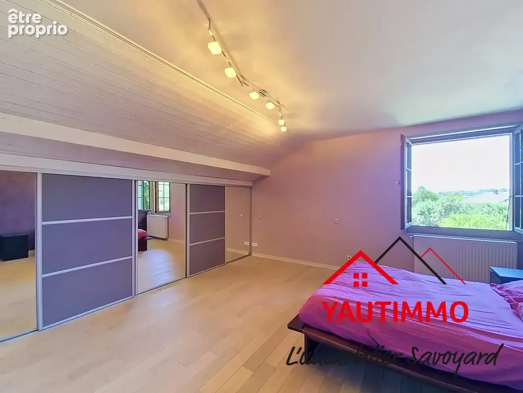CRANVES-SALES   Maison 243 m2   Terrain 860 m2   5 chambres   Possibilité 2 appartements   Grand garage - photo 18