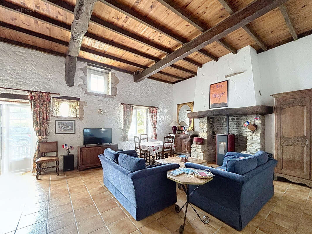 Maison 88 m² à Bolleville  - photo 4