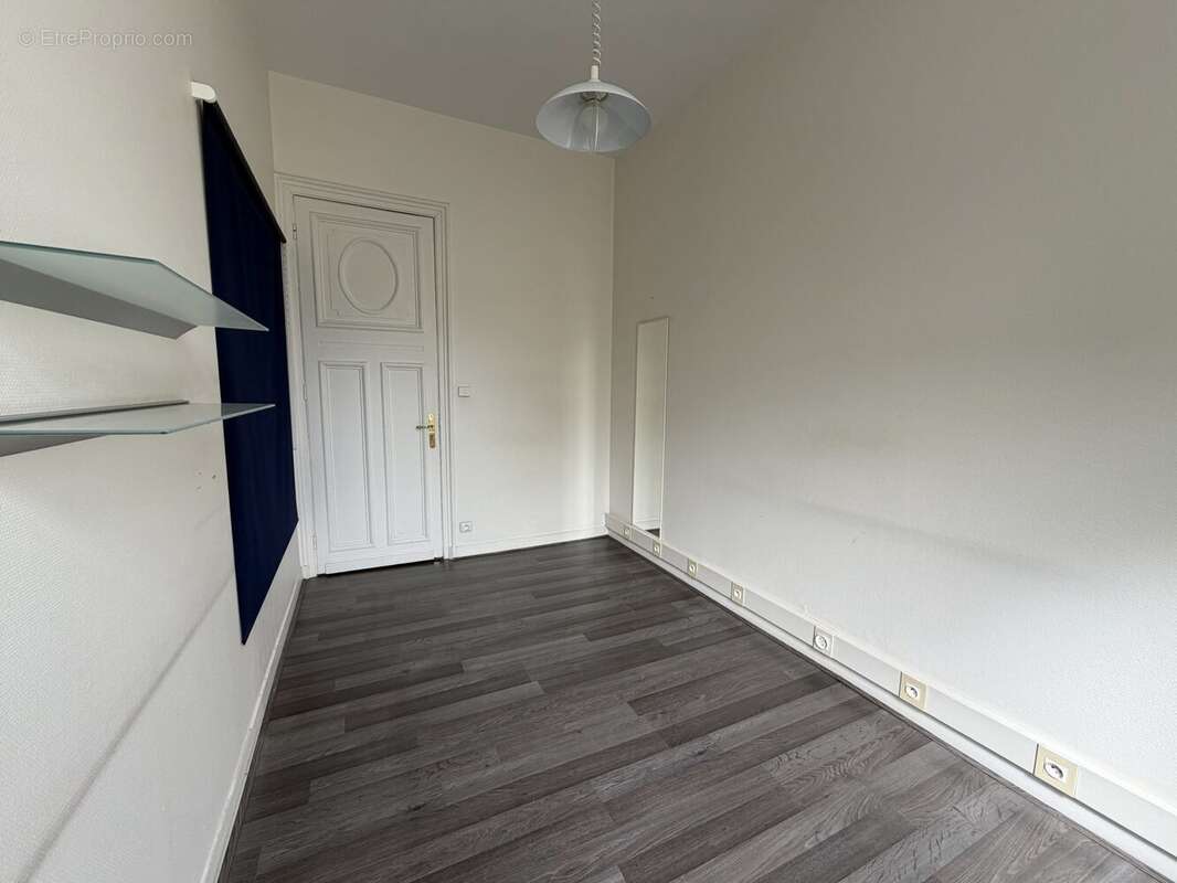 Appartement 420 m² à Lille  - photo 9