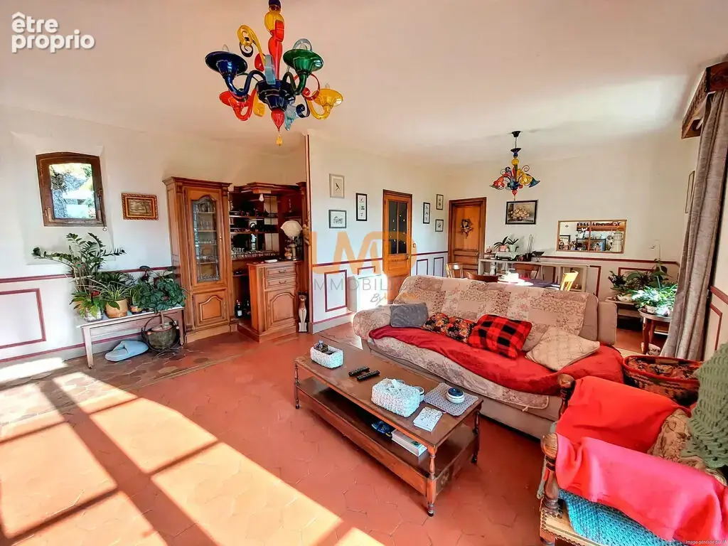 77, Montereau, maison en pierre , très bon état sur environ 1hec - photo 6