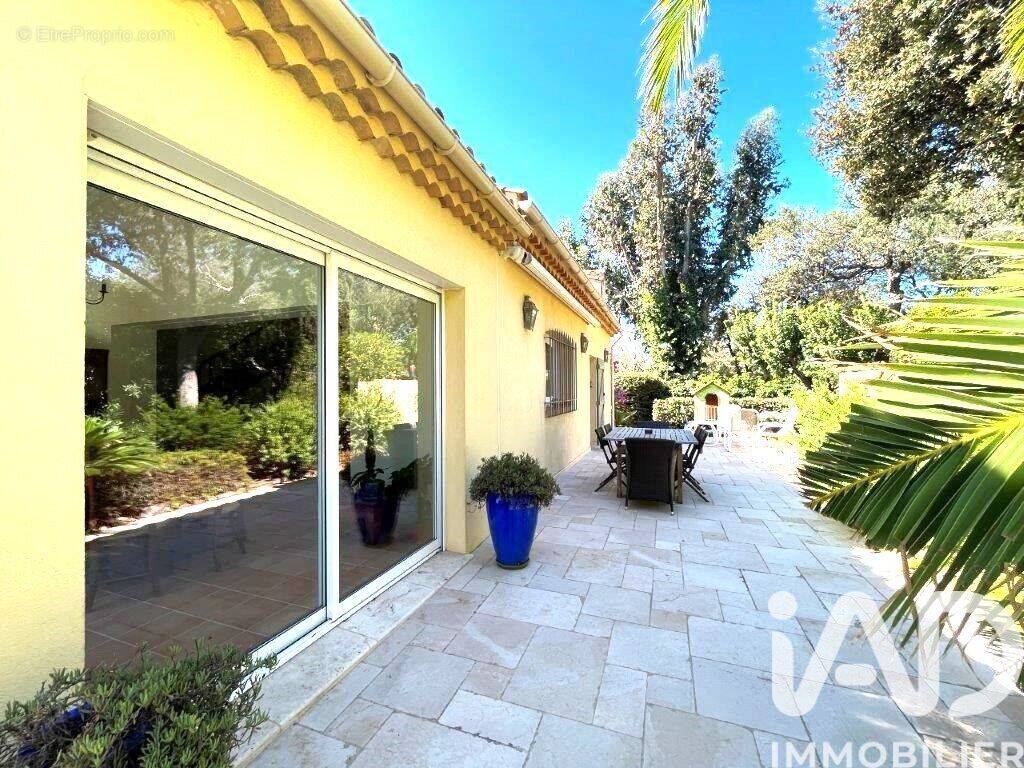 Photo 1 - Maison à FREJUS