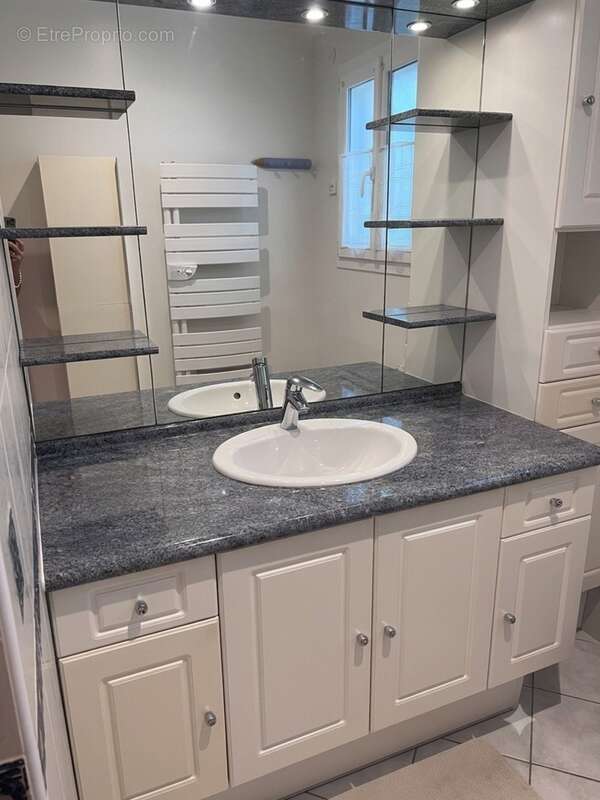 Maison à vendre 6 pièces COZES (17) - photo 11