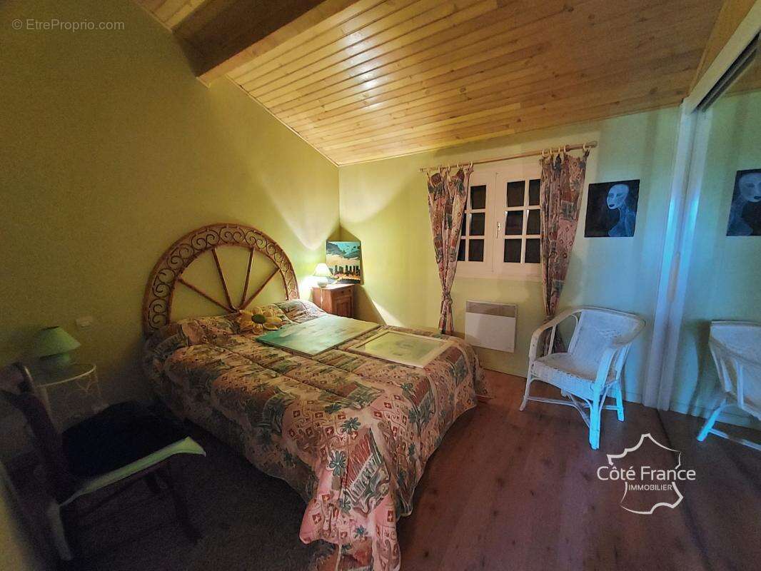 Maison 4 chambres et piscine sur grand terrain constructible - photo 7