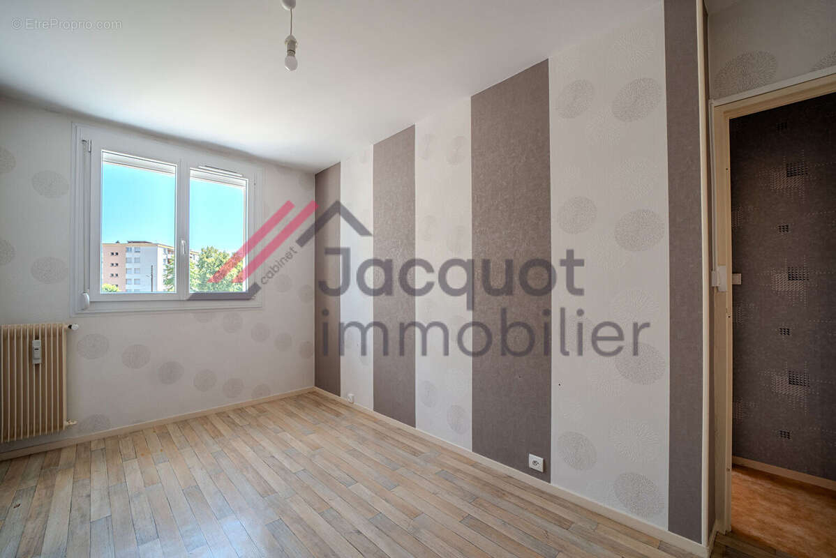 Appartement à LONS-LE-SAUNIER