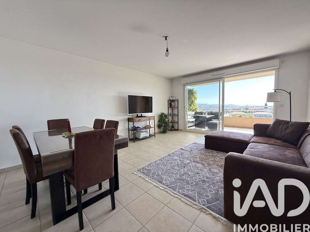 Appartement 69 m² à Saint-Laurent-Du-Var  - photo 8
