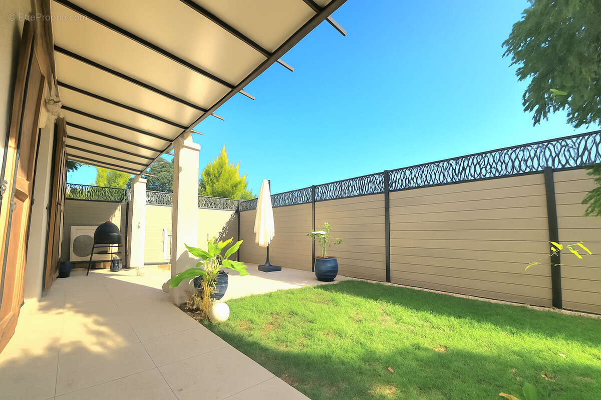 Maison à PLAN-DE-LA-TOUR