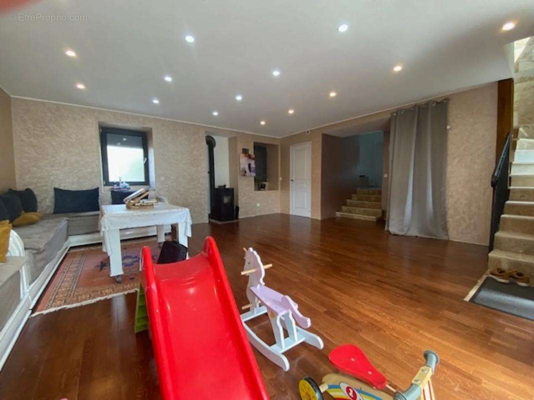 Maison à CHATEAU-CHINON(VILLE)