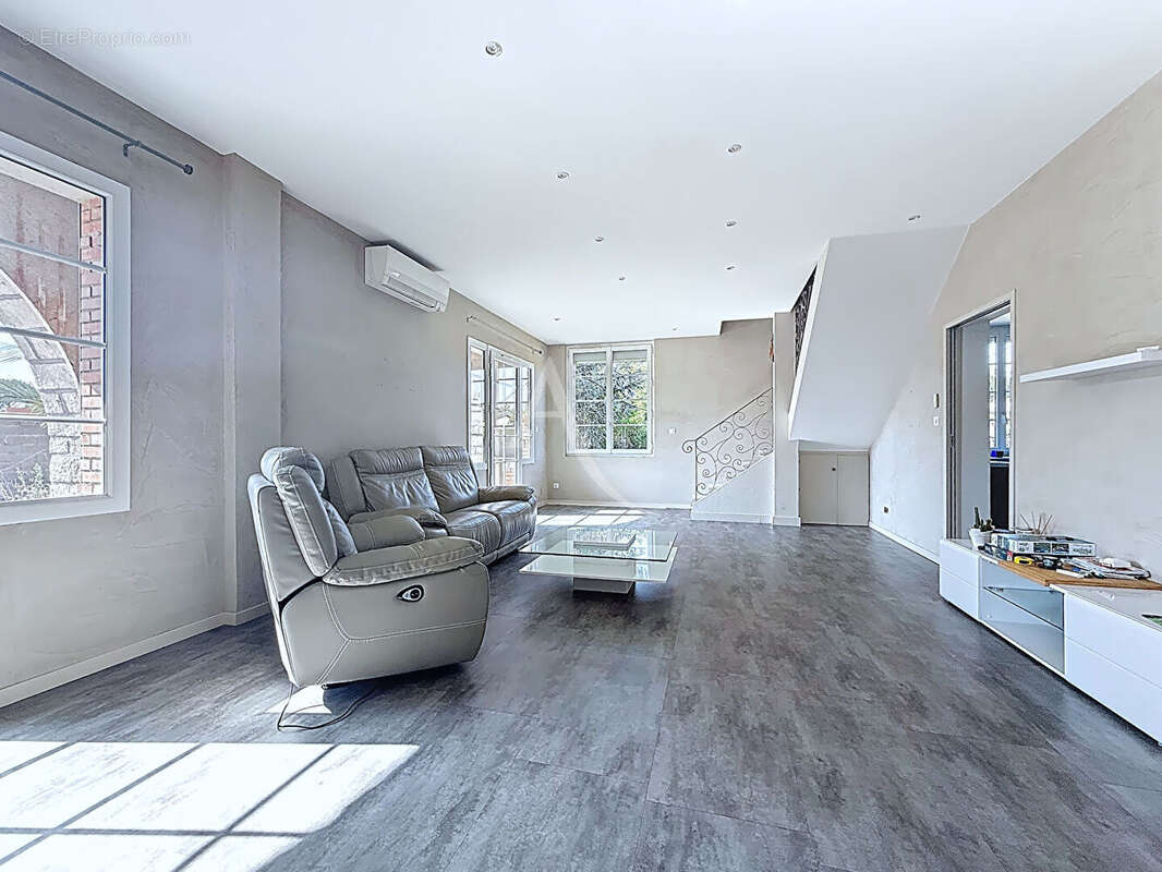 Maison à SAINT-ALBAN