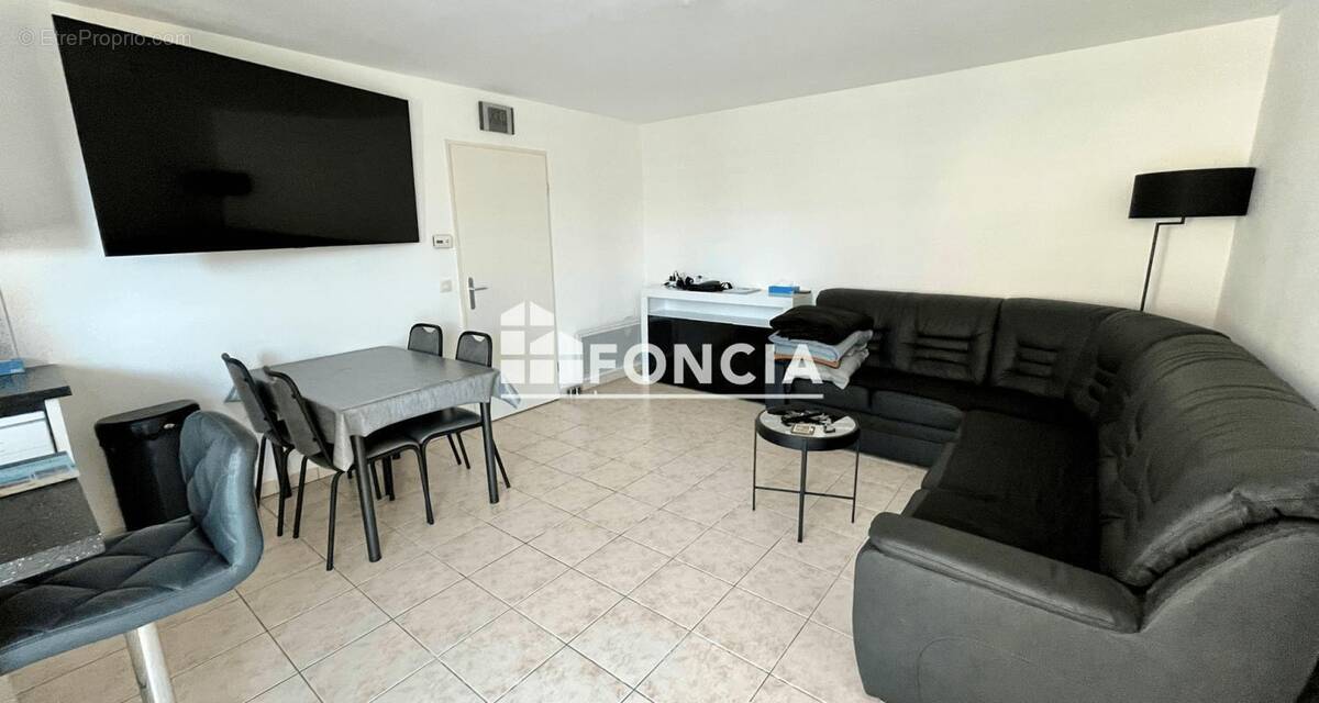 Appartement à AVION