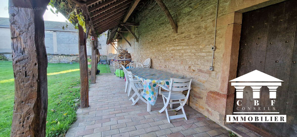 Maison à SAINT-MARCEL