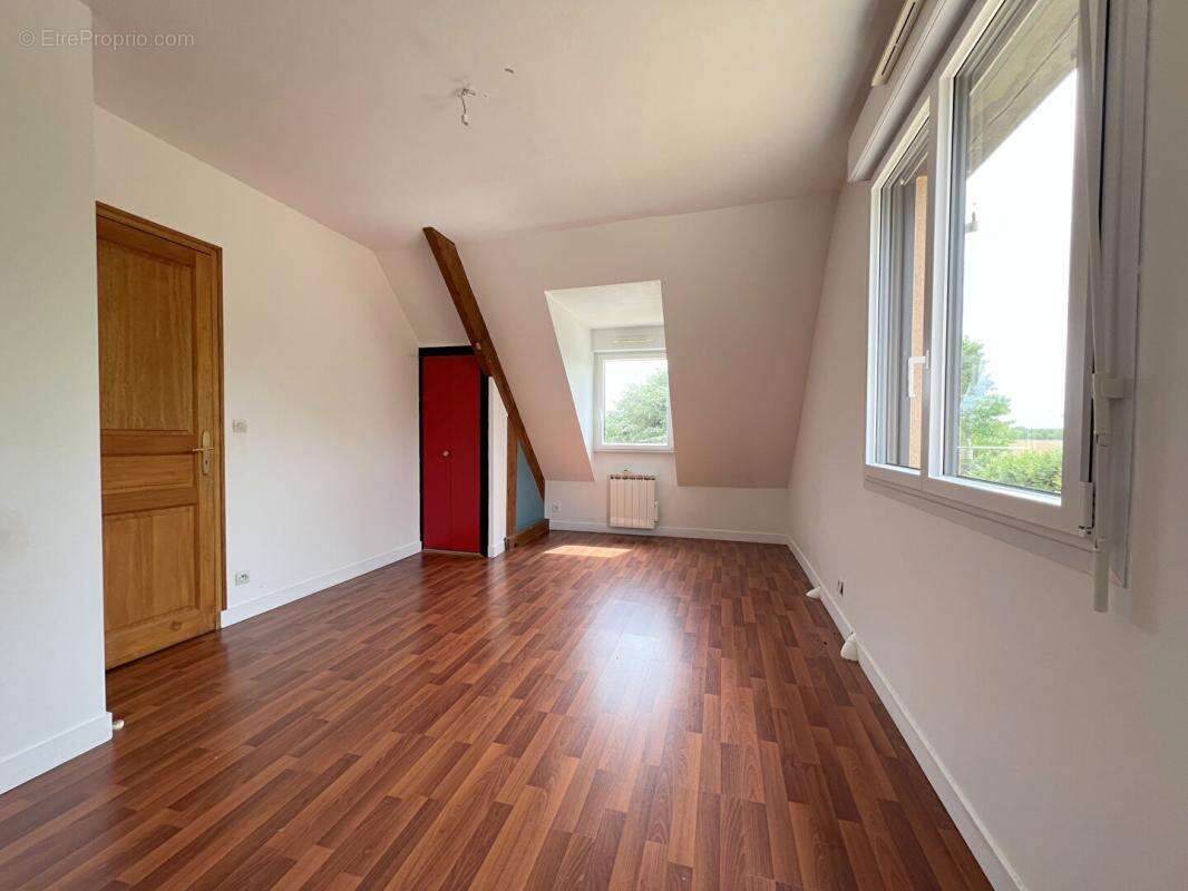 Maison à SAVIGNE-L'EVEQUE