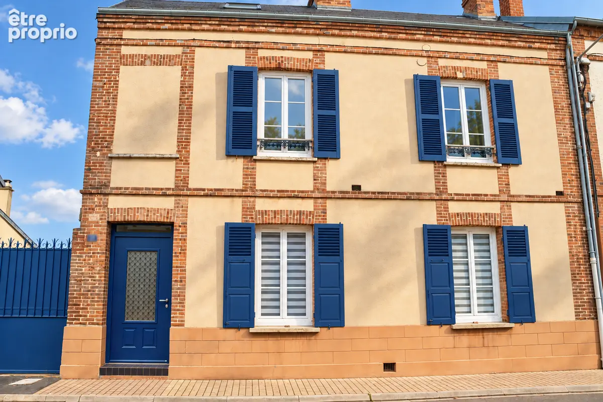 Maison à SAINT-LUBIN-DES-JONCHERETS