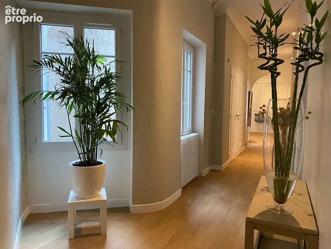 Bel appartement familial de caractère en étage élevé avec ascenseur - photo 8