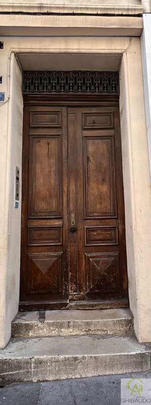 Appartement à MARSEILLE-6E