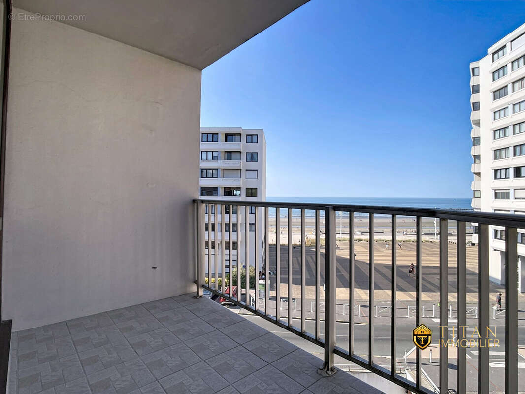 Magnifique appartement de 105 m² vue mer,ascenseur, 3 chambres, 2 balcons, 1 place de parking privative, 1 cave à Malo-les-bains (59240) Titan immobilier