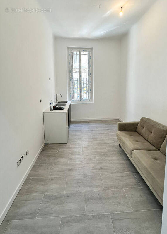 Appartement à MARSEILLE-2E
