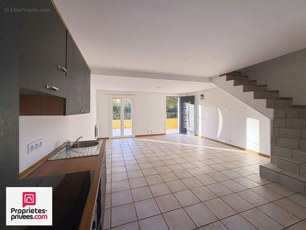 Maison à SAINT-MAXIMIN-LA-SAINTE-BAUME