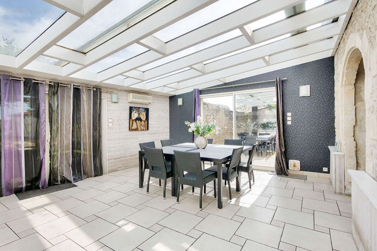 Maison à DOMPIERRE-SUR-MER