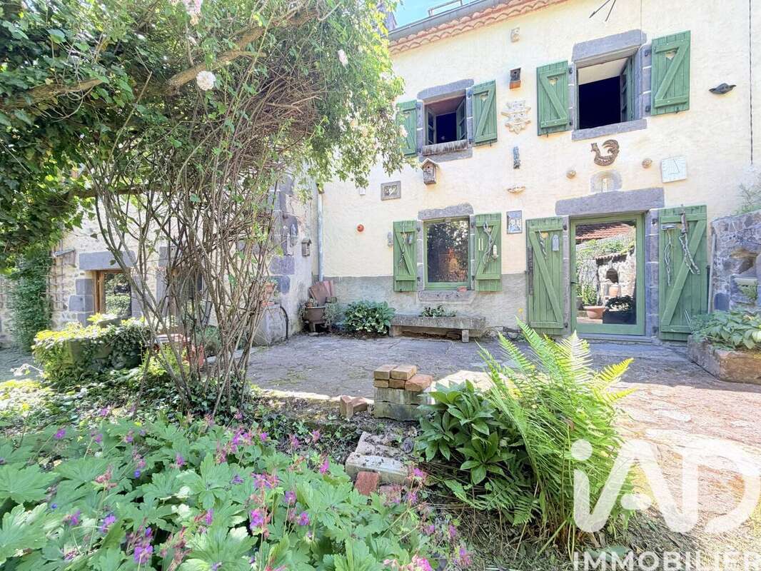 Photo 3 - Maison à LOUBEYRAT