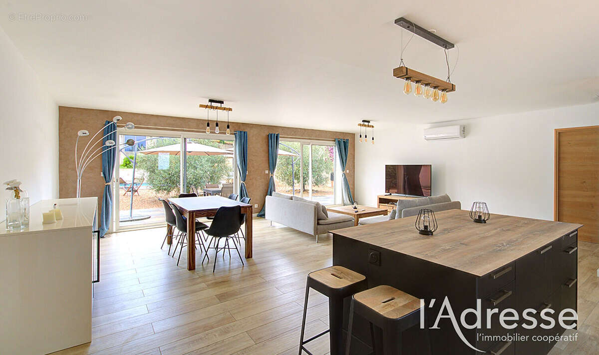 VESCOVATO  Propriété de  1683 m²  2 villas avec piscine. - photo 11