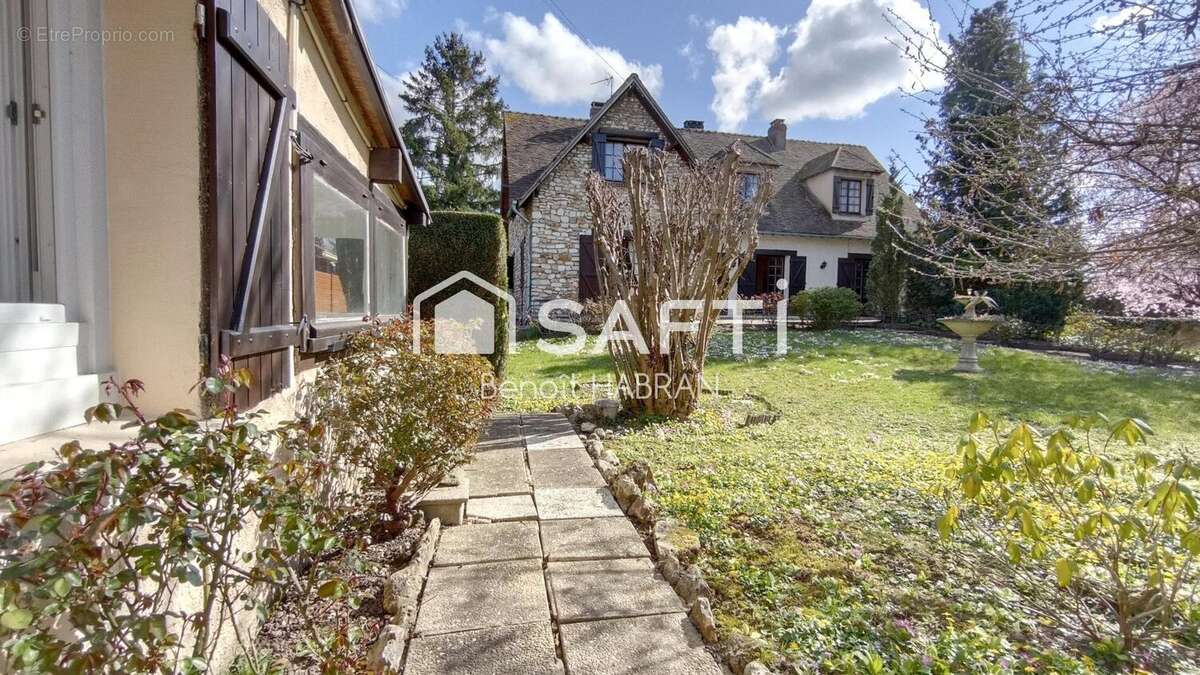 Photo 2 - Maison à ORGERUS