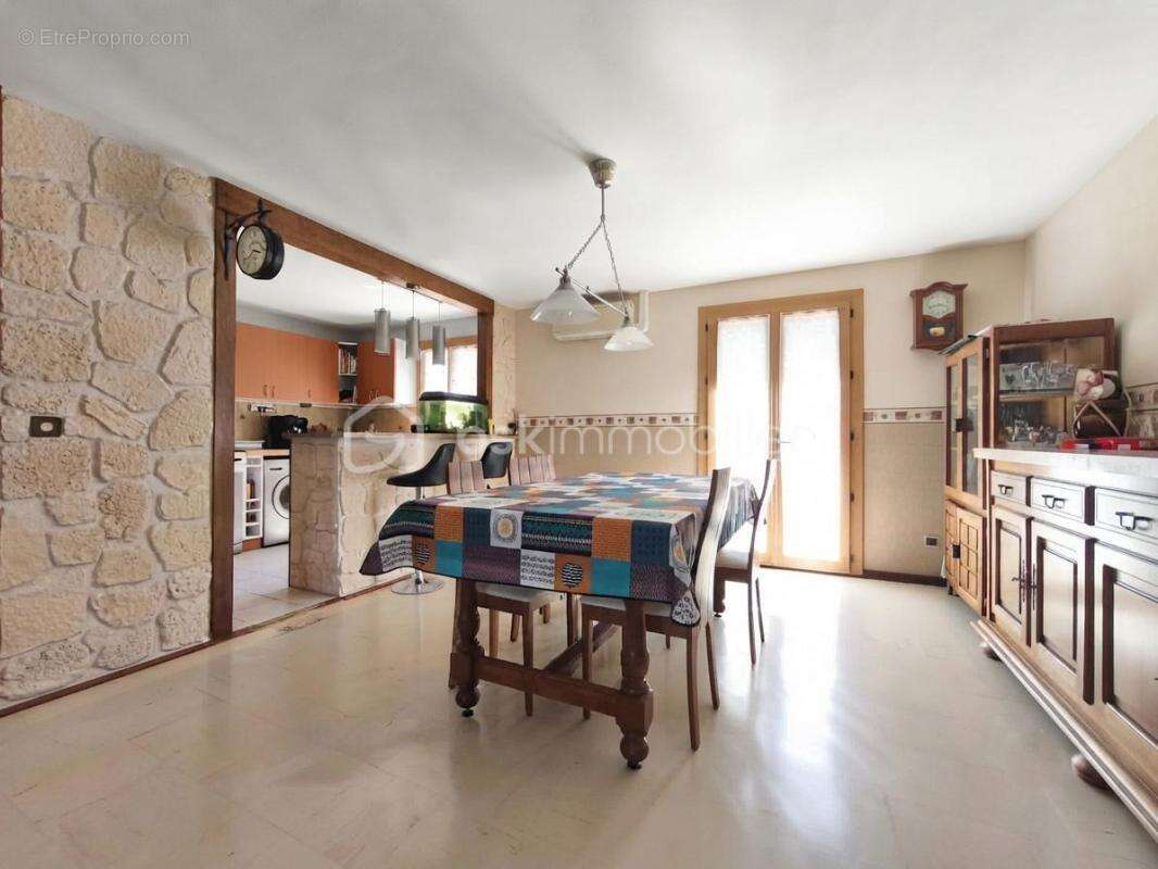 Maison de plain-pied 91 m² – 3 chambres – Terrain de 1100 m² – DPE C - photo 4