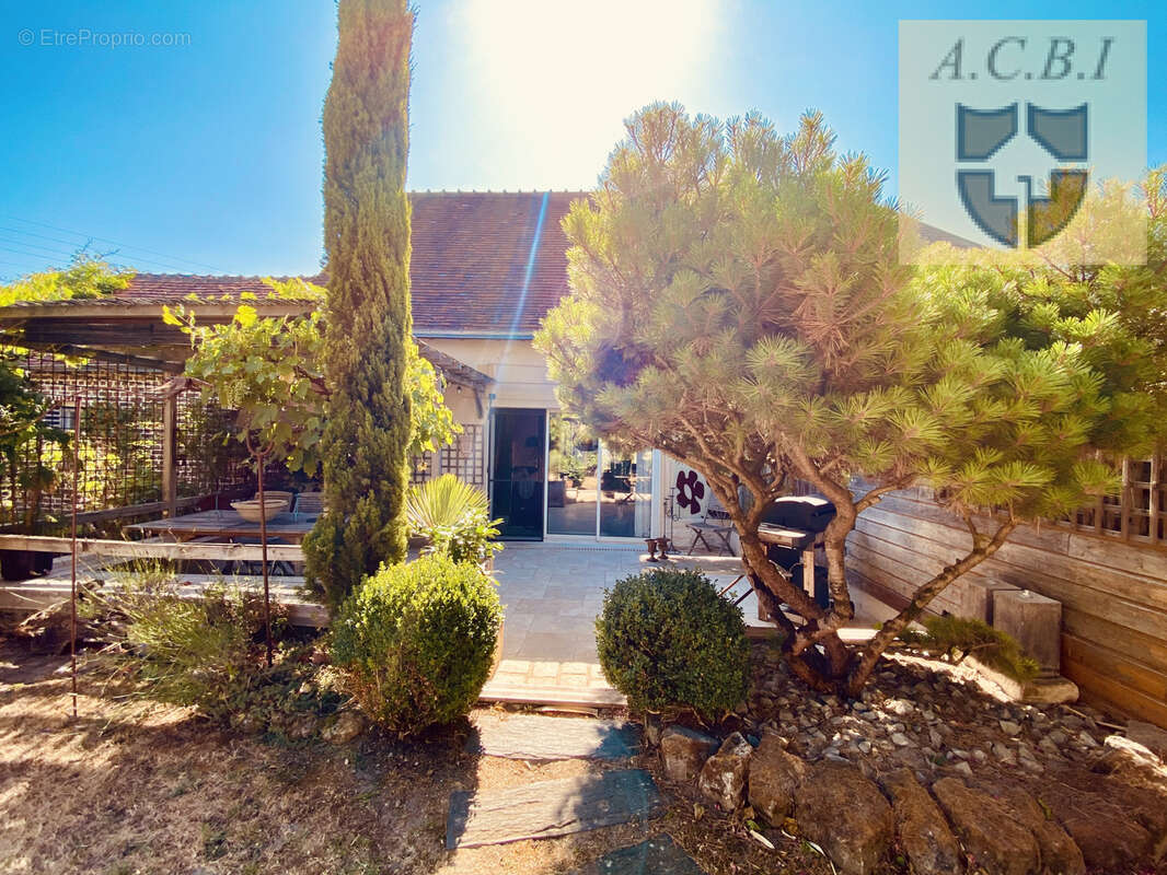 Demeure de charme et son jardin écrin, en coeur de village - photo 17