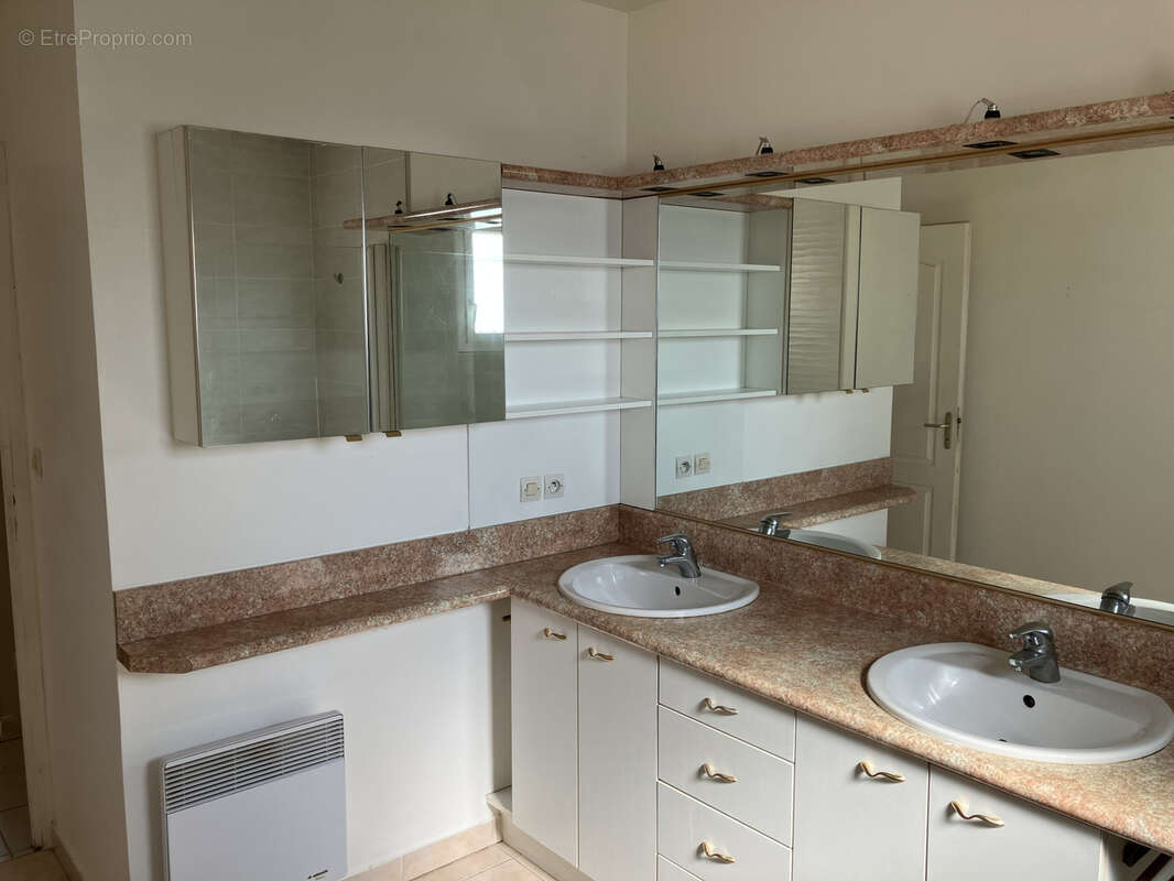 Maison à CHATILLON-LA-PALUD