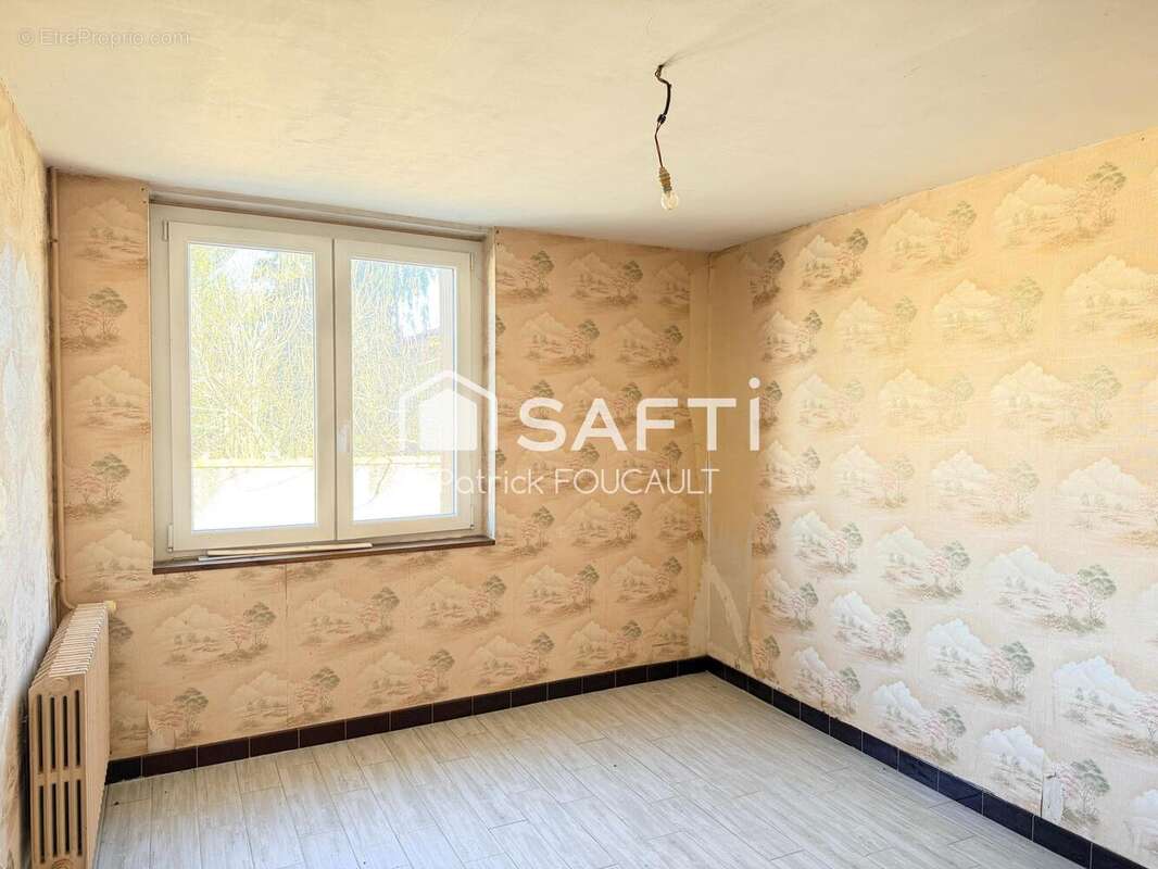 Maison 166 m² à Guesnes  - photo 5