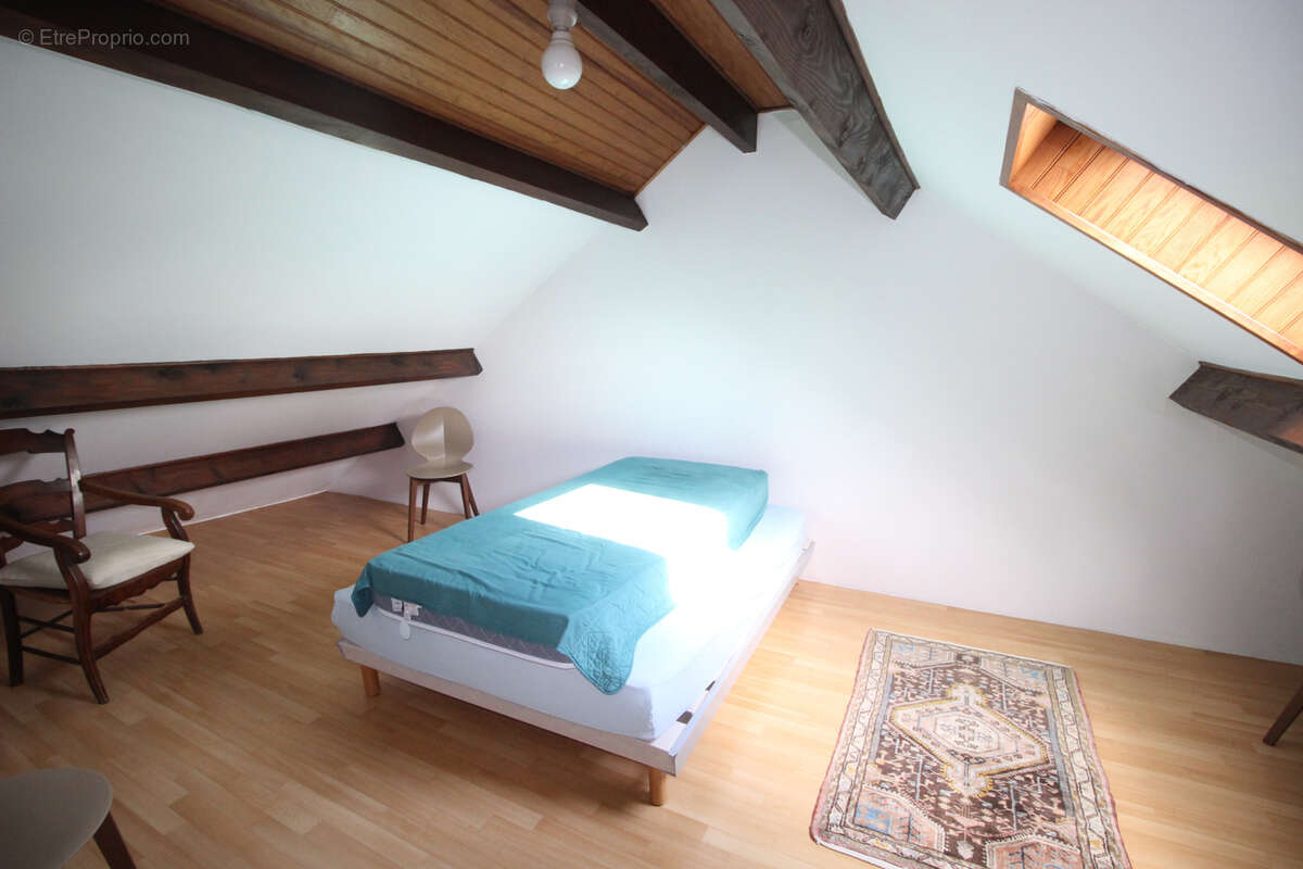 Maison à VARENNES-JARCY