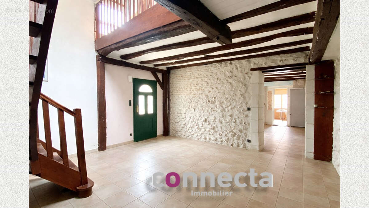 Ensemble immobilier de deux habitations a rochecorbon - photo 3