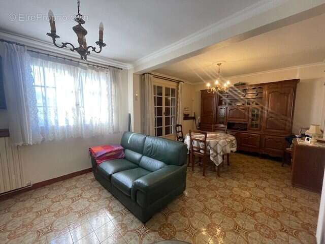 Maison à LE BLANC-MESNIL